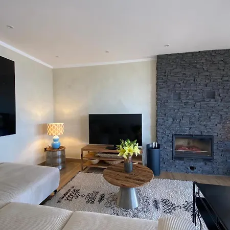 Max * 圣乌尔苏拉